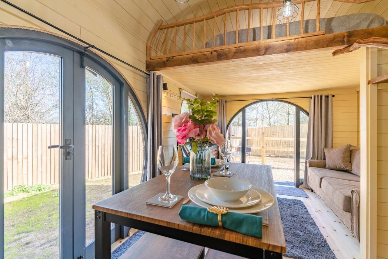 Laburnum Farm Estate Villa Alderton  Exteriör bild